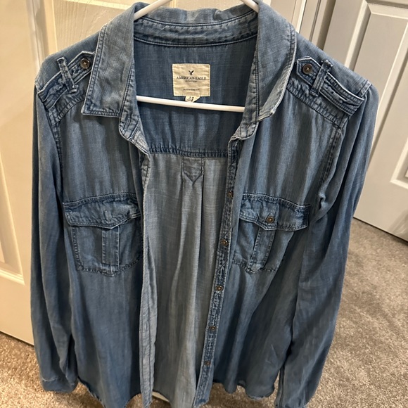 American Eagle Demin Blouse - Picture 3 of 3